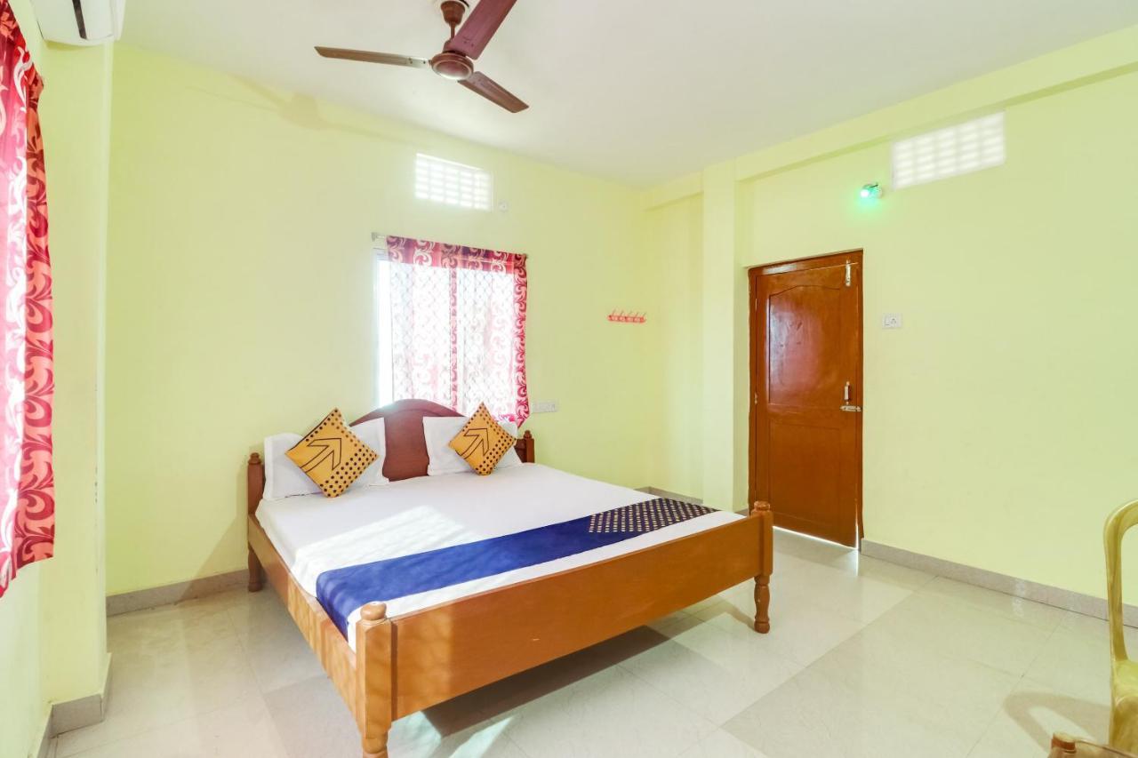 Spot On 68703 Delight Inn Puri Exterior foto